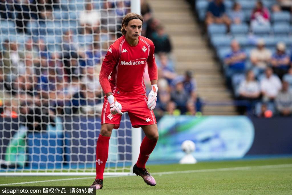 足球友谊赛:莱斯特城vs佛罗伦萨
足球友谊赛:莱斯特城vs佛罗伦萨